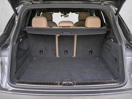 Black 2021 Porsche Cayenne Cayenne