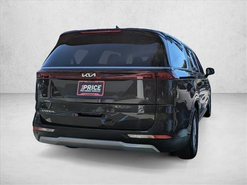 2023 Kia Carnival LX