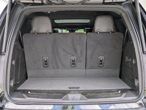 Onyx Black 2023 GMC Yukon Denali Ultimate