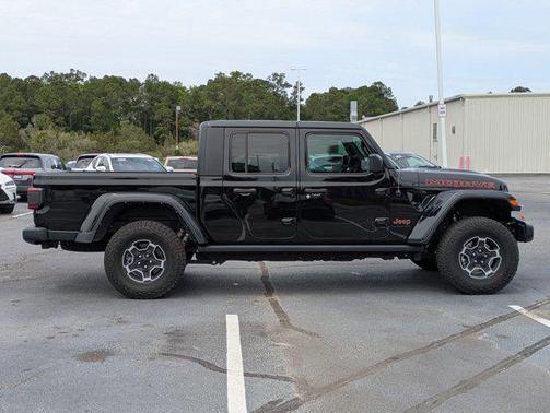 Black Clearcoat 2022 Jeep Gladiator Mojave 4x4
