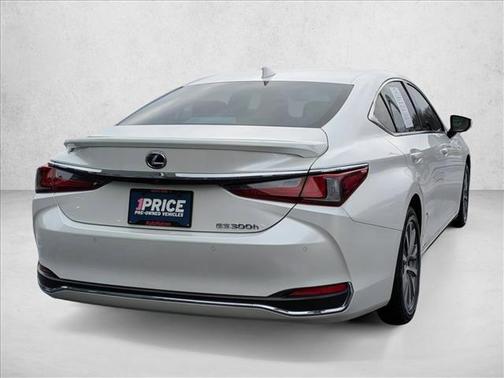 2021 Lexus ES 300h Base