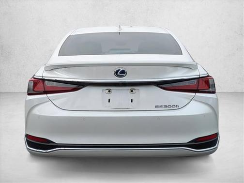 2021 Lexus ES 300h Base