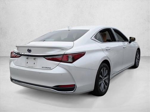 2021 Lexus ES 300h Base
