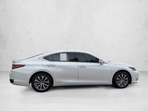 2021 Lexus ES 300h Base