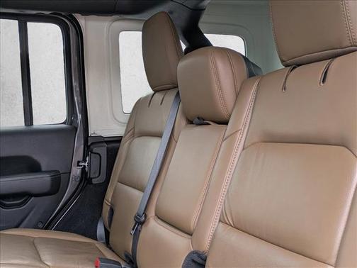 Granite Crystal Metallic Clearcoat 2021 Jeep Wrangler Unlimited Rubicon