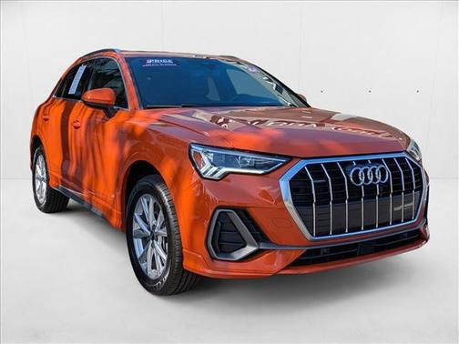 2024 Audi Q3 Premium 45 TFSI S line quattro Tiptronic