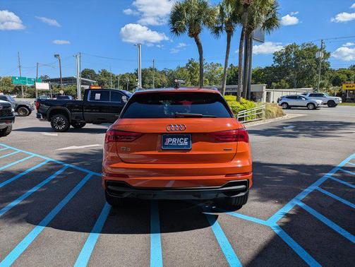2024 Audi Q3 Premium 45 TFSI S line quattro Tiptronic