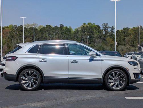 2019 Lincoln Nautilus Reserve