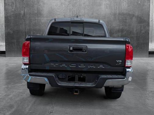 2016 Toyota Tacoma SR5
