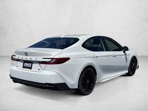Ice Cap 2025 Toyota Camry SE