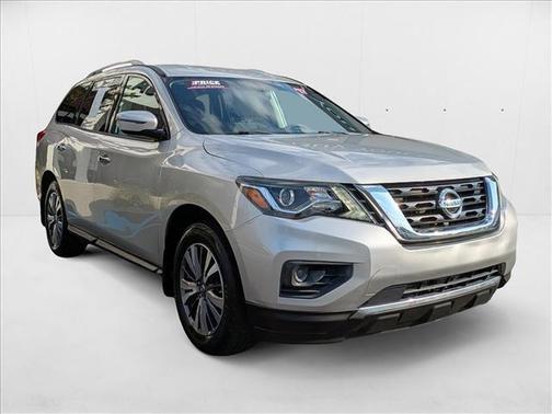 2017 Nissan Pathfinder S
