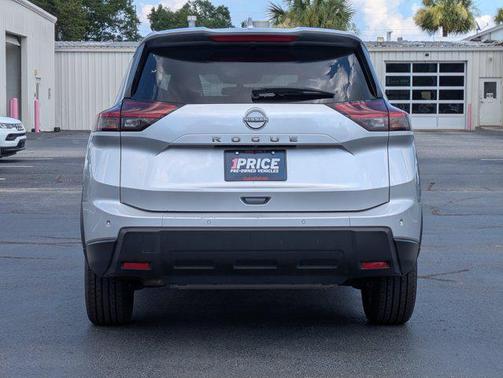 Brilliant Silver Metallic 2025 Nissan Rogue SV