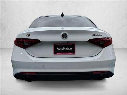 2022 Alfa Romeo Giulia Ti