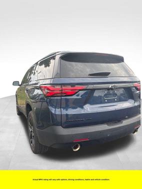 2022 Chevrolet Traverse LT Cloth