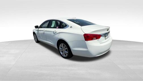 White 2018 Chevrolet Impala 1LT