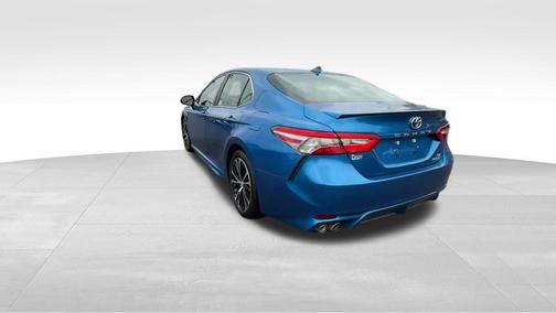 2018 Toyota Camry Hybrid SE