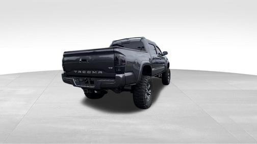 2017 Toyota Tacoma SR