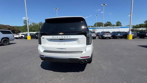 2025 Chevrolet Suburban 4WD High Country