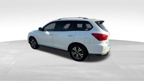 2017 Nissan Pathfinder SL