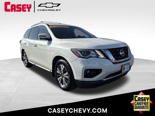 2017 Nissan Pathfinder SL