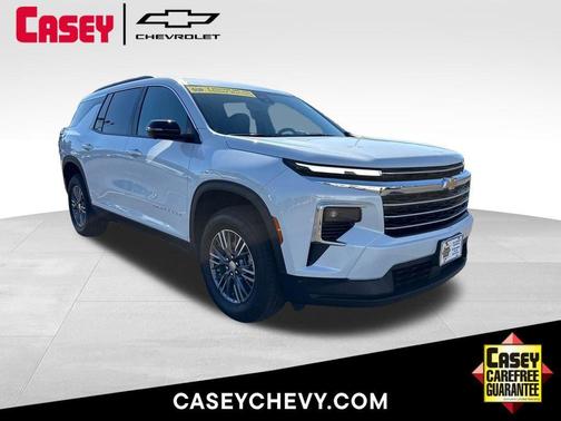 White 2026 Chevrolet Traverse LT