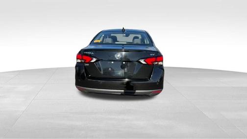 2021 Nissan Versa 1.6 SV