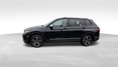 2024 Volkswagen Tiguan 2.0T Wolfsburg Edition