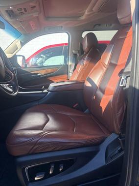 2019 Cadillac Escalade Luxury