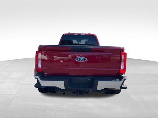 2023 Ford F-350 XLT