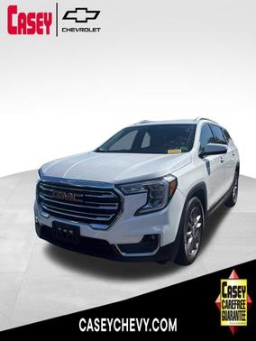 White 2022 GMC Terrain SLT