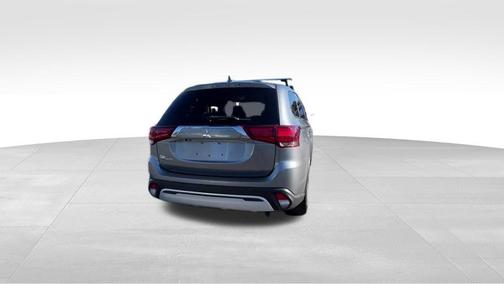 2020 Mitsubishi Outlander SE
