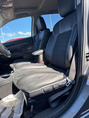 2020 Mitsubishi Outlander SE