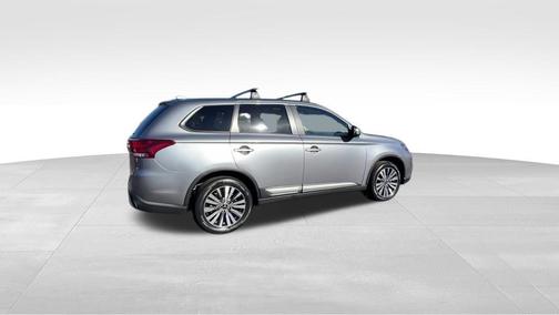 2020 Mitsubishi Outlander SE