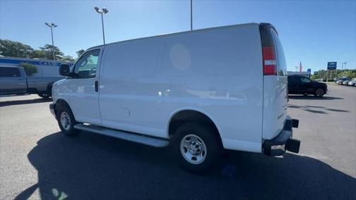 2022 Chevrolet Express 2500 RWD 2500 Regular Wheelbase WT