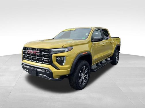 2023 GMC Canyon AT4
