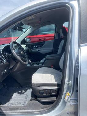Gray 2022 Chevrolet Equinox 1LT