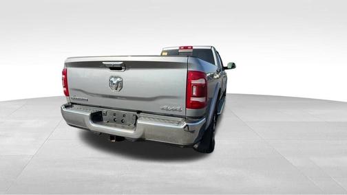 2022 RAM 3500 Laramie Crew Cab 4x4 8' Box