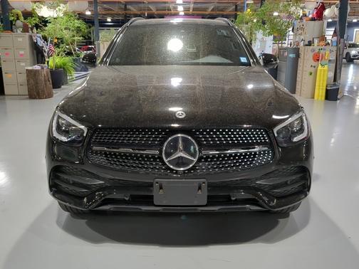 2022 Mercedes-Benz GLC 300