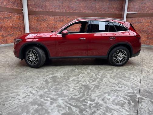 2023 Mercedes-Benz GLC 300 4MATIC