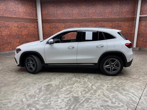 2022 Mercedes-Benz GLA 250 