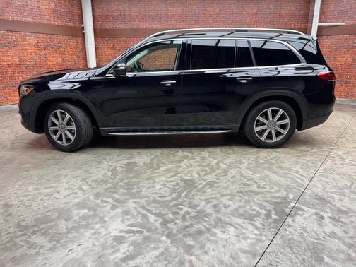2022 Mercedes-Benz GLS 450 4MATIC