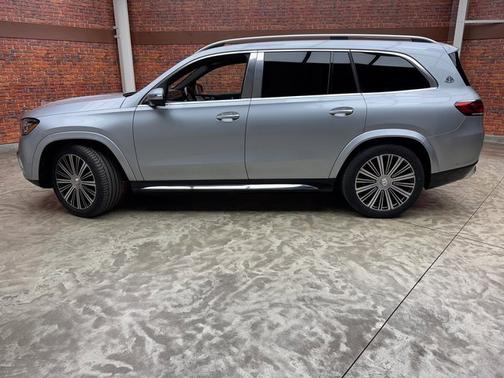2023 Mercedes-Benz Maybach GLS 600 4MATIC