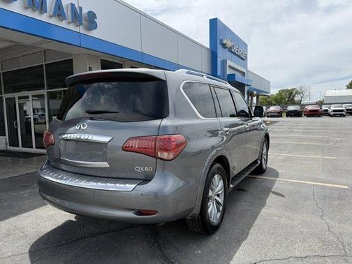 2017 INFINITI QX80 Base