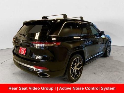 2023 Jeep Grand Cherokee Summit