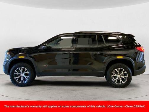 2025 GMC Acadia AT4