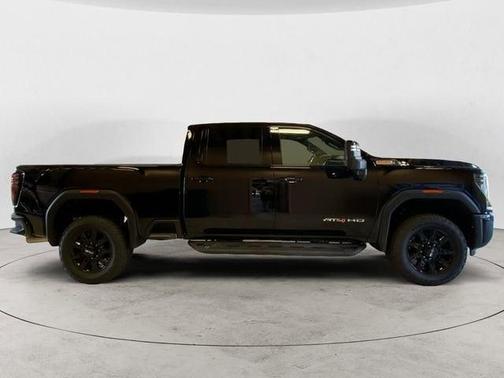 2025 GMC Sierra 2500 AT4
