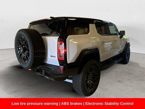 2026 GMC HUMMER EV SUV 2X