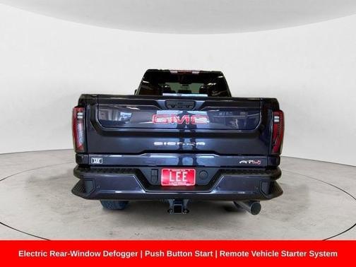 2025 GMC Sierra 2500 AT4