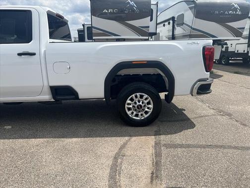 2024 GMC Sierra 2500 Pro