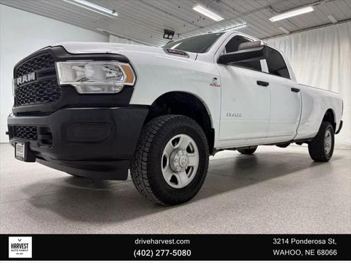 2022 RAM 3500 Tradesman Crew Cab 4x4 8' Box